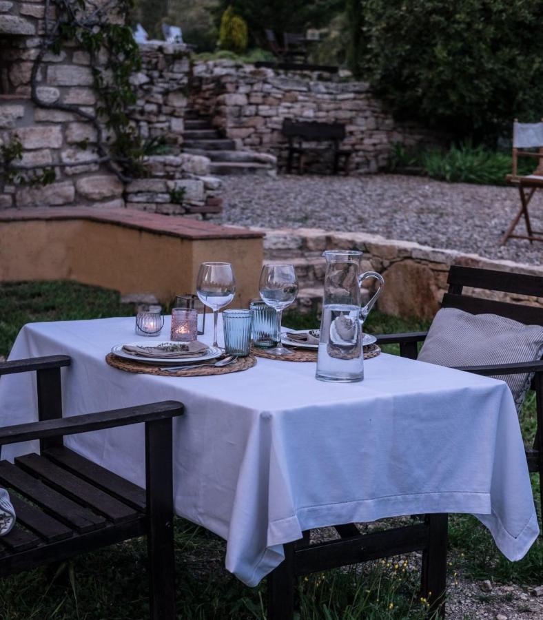 Mas De L'Arlequi Guest House Rojals Bagian luar foto